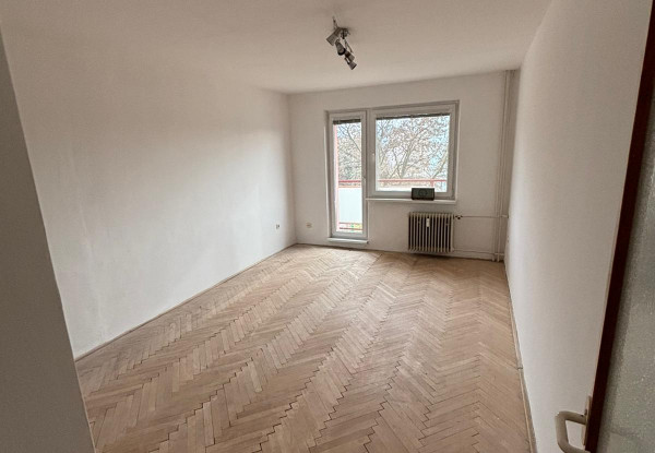 Priestranný 2.5- izbový byt na predaj, sídlisko Mládež